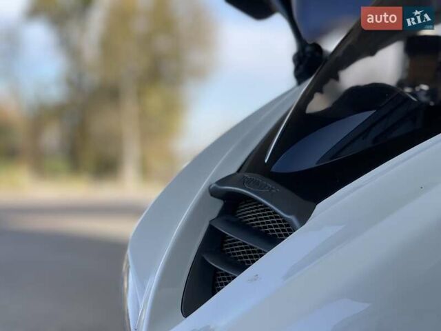 Белый Триумф Дайтона, объемом двигателя 0.68 л и пробегом 25 тыс. км за 6500 $, фото 11 на Automoto.ua