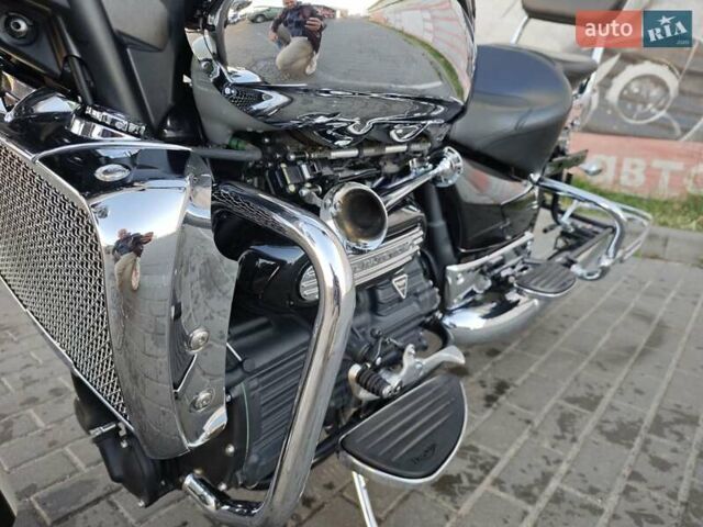 Чорний Тріумф Рокет, об'ємом двигуна 2.3 л та пробігом 15 тис. км за 15000 $, фото 12 на Automoto.ua