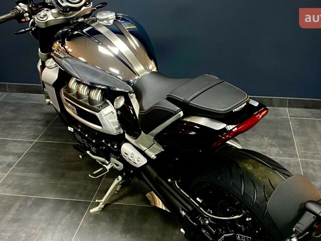 Триумф Рокет, объемом двигателя 2.5 л и пробегом 0 тыс. км за 28932 $, фото 4 на Automoto.ua