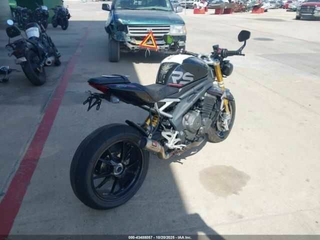 Триумф Спид Трипл, объемом двигателя 1.2 л и пробегом 0 тыс. км за 5500 $, фото 12 на Automoto.ua