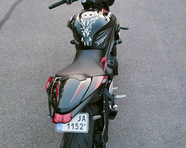 Триумф Стрит Трипл, объемом двигателя 0 л и пробегом 8 тыс. км за 8999 $, фото 1 на Automoto.ua