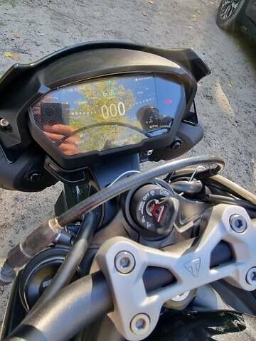 Триумф Стрит Трипл, объемом двигателя 0 л и пробегом 9 тыс. км за 10700 $, фото 6 на Automoto.ua