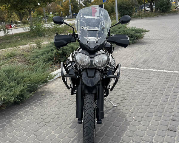 Черный Триумф Тигр, объемом двигателя 0.8 л и пробегом 19 тыс. км за 13899 $, фото 21 на Automoto.ua