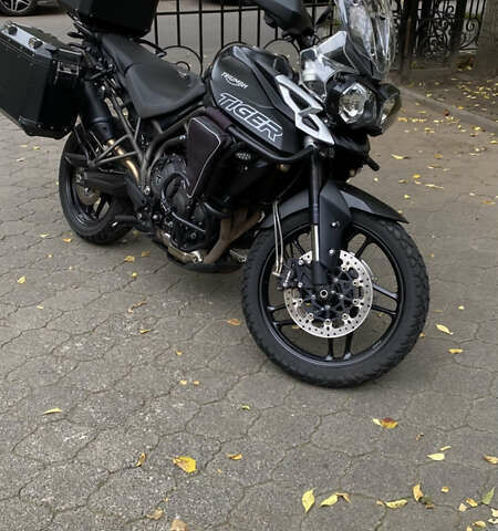 Триумф Тигр 2019 в Одессе на Automoto.ua Черный Триумф Тигр, объемом двигателя 0.8 л и пробегом 19 тыс. км за 10000 $, фото 2 на Automoto.ua