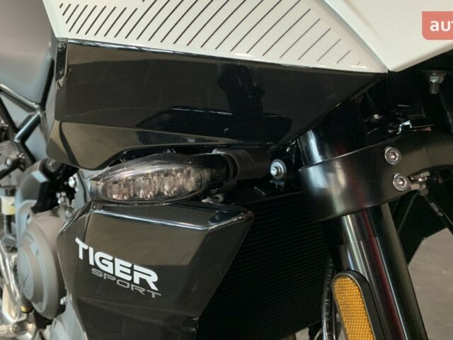 Триумф Тигр, объемом двигателя 0.66 л и пробегом 0 тыс. км за 13417 $, фото 24 на Automoto.ua