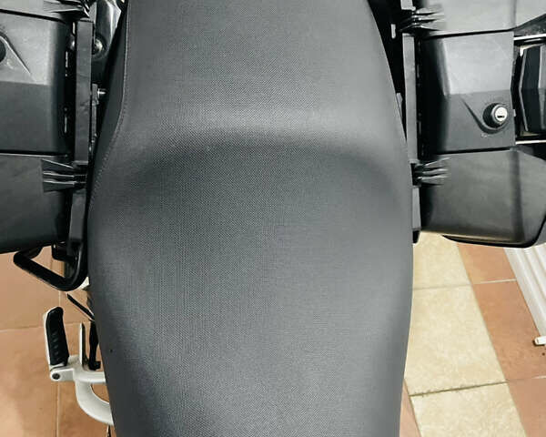 Сірий Тріумф Тігр, об'ємом двигуна 1.05 л та пробігом 40 тис. км за 8400 $, фото 40 на Automoto.ua