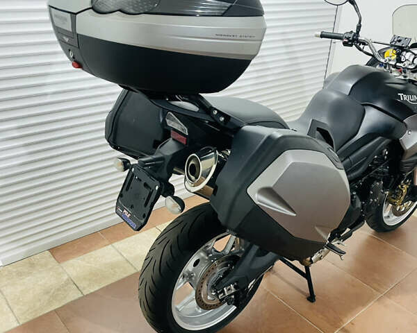 Сірий Тріумф Тігр, об'ємом двигуна 1.05 л та пробігом 40 тис. км за 8400 $, фото 36 на Automoto.ua