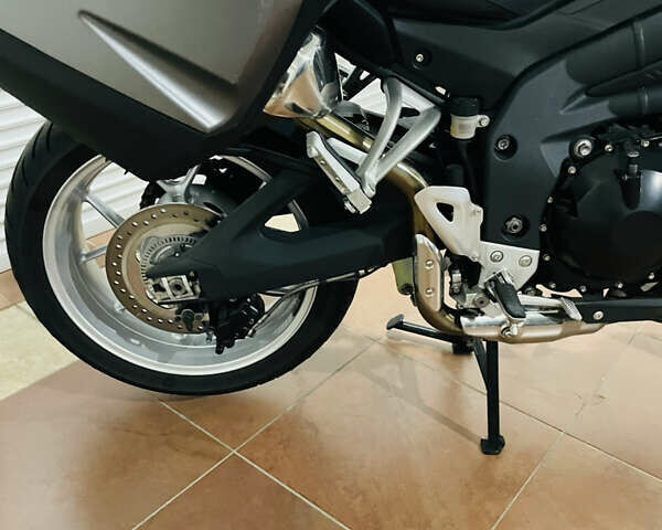 Сірий Тріумф Тігр, об'ємом двигуна 1.05 л та пробігом 40 тис. км за 8400 $, фото 29 на Automoto.ua