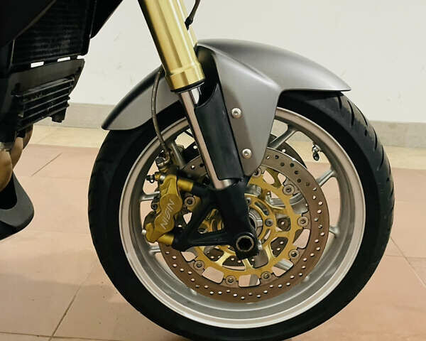 Сірий Тріумф Тігр, об'ємом двигуна 1.05 л та пробігом 40 тис. км за 8400 $, фото 15 на Automoto.ua