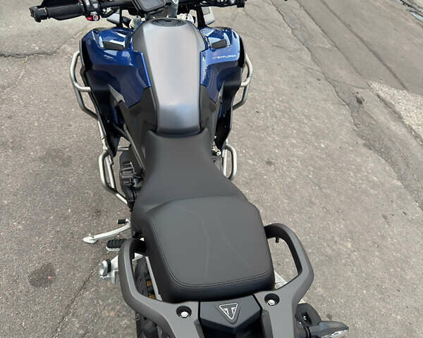 Синій Тріумф Тігр, об'ємом двигуна 1.2 л та пробігом 4 тис. км за 27000 $, фото 5 на Automoto.ua