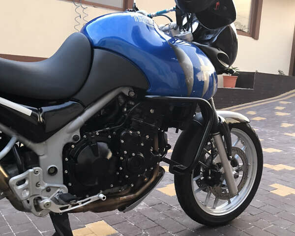 Синій Тріумф Тігр, об'ємом двигуна 1 л та пробігом 70 тис. км за 2000 $, фото 1 на Automoto.ua