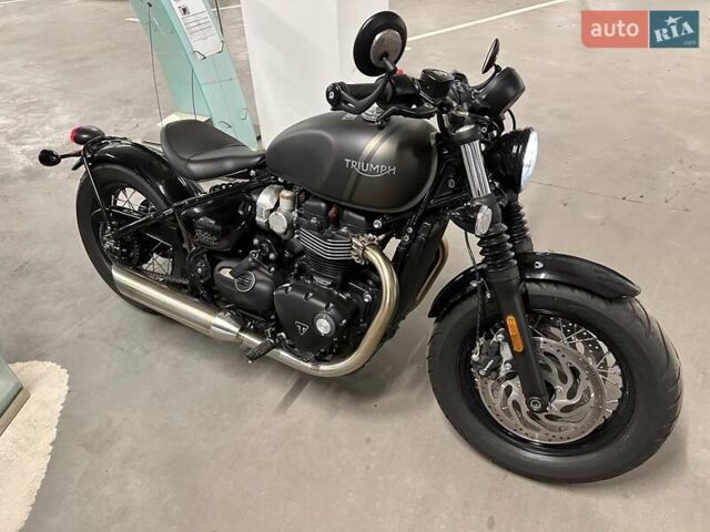 Черный Триумф Bobber, объемом двигателя 0 л и пробегом 2 тыс. км за 18000 $, фото 15 на Automoto.ua