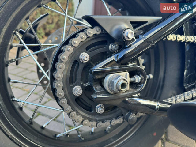 Чорний Тріумф Bobber, об'ємом двигуна 1.2 л та пробігом 1 тис. км за 20300 $, фото 12 на Automoto.ua
