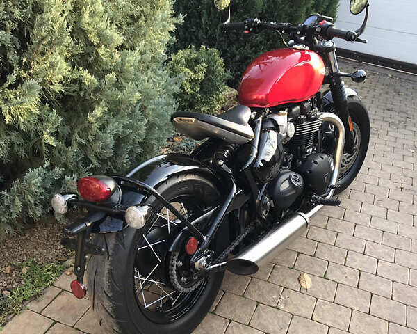 Червоний Тріумф Bobber, об'ємом двигуна 0 л та пробігом 8 тис. км за 15500 $, фото 10 на Automoto.ua