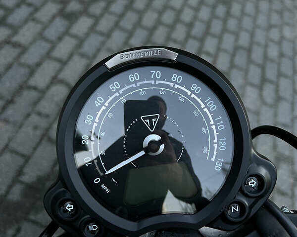 Триумф Bobber, объемом двигателя 1.2 л и пробегом 1 тыс. км за 17500 $, фото 8 на Automoto.ua