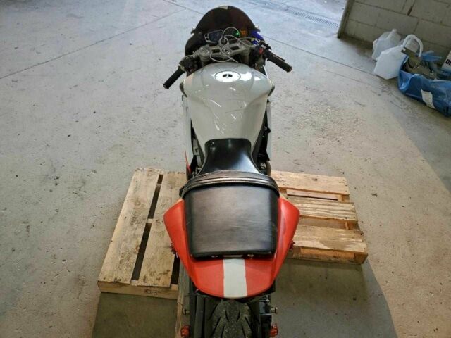 Триумф Daytona 675, объемом двигателя 0.68 л и пробегом 0 тыс. км за 1000 $, фото 5 на Automoto.ua