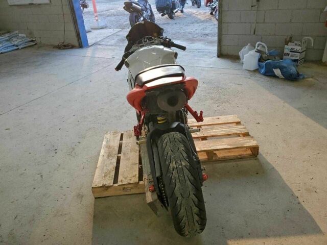 Триумф Daytona 675, объемом двигателя 0.68 л и пробегом 0 тыс. км за 1000 $, фото 3 на Automoto.ua