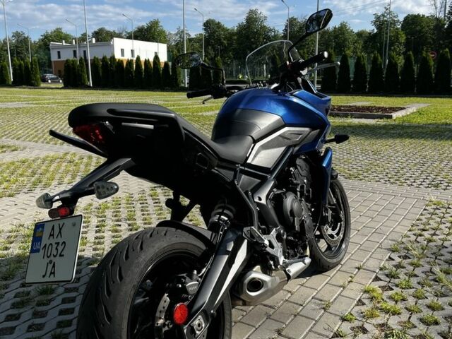 Триумф Другая, объемом двигателя 6 л и пробегом 0 тыс. км за 10300 $, фото 5 на Automoto.ua