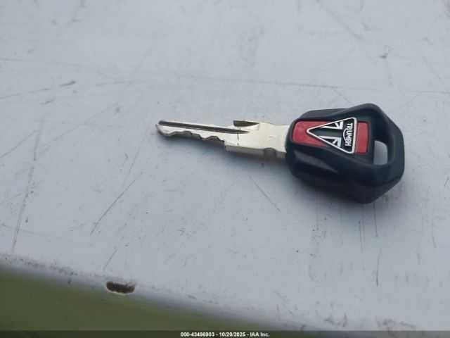 Триумф Другая, объемом двигателя 0.77 л и пробегом 0 тыс. км за 1000 $, фото 14 на Automoto.ua