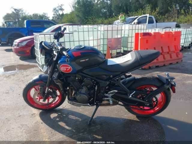 Триумф Другая, объемом двигателя 0.66 л и пробегом 0 тыс. км за 3500 $, фото 9 на Automoto.ua