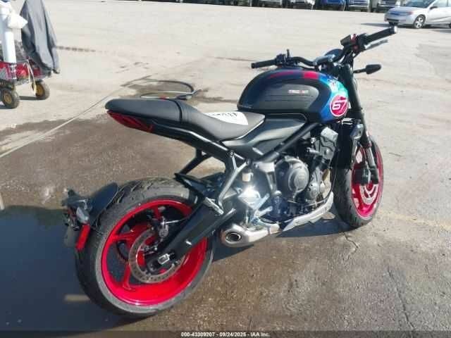 Триумф Другая, объемом двигателя 0.66 л и пробегом 0 тыс. км за 3500 $, фото 3 на Automoto.ua