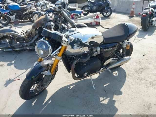 Триумф Другая, объемом двигателя 1.2 л и пробегом 0 тыс. км за 3500 $, фото 1 на Automoto.ua