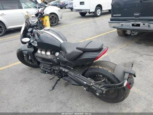 Триумф Другая, объемом двигателя 2.5 л и пробегом 0 тыс. км за 9000 $, фото 2 на Automoto.ua