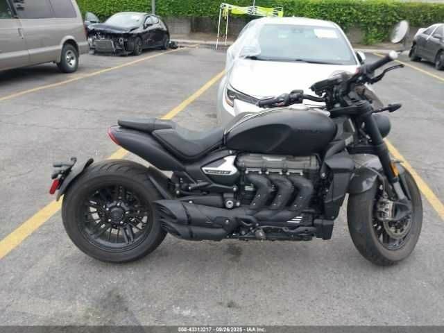 Триумф Другая, объемом двигателя 2.5 л и пробегом 0 тыс. км за 9000 $, фото 10 на Automoto.ua