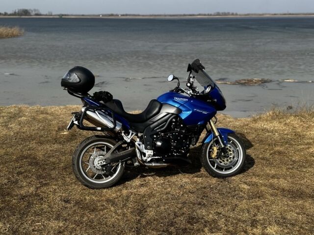 Триумф Другая, объемом двигателя 1.05 л и пробегом 0 тыс. км за 6000 $, фото 3 на Automoto.ua