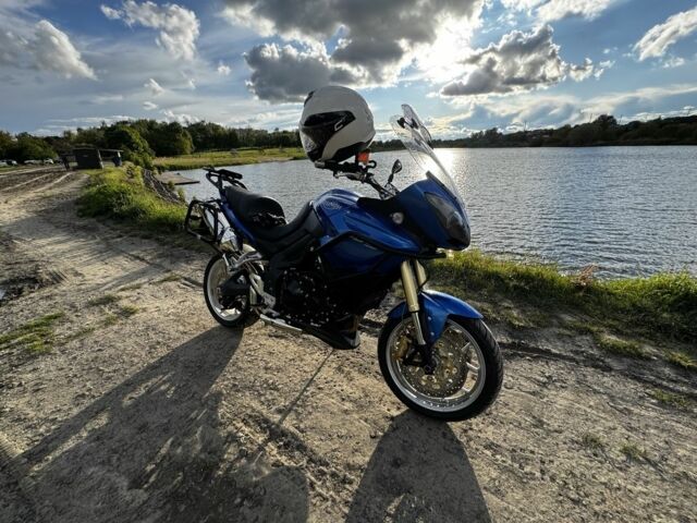 Триумф Другая, объемом двигателя 1.05 л и пробегом 0 тыс. км за 6000 $, фото 1 на Automoto.ua