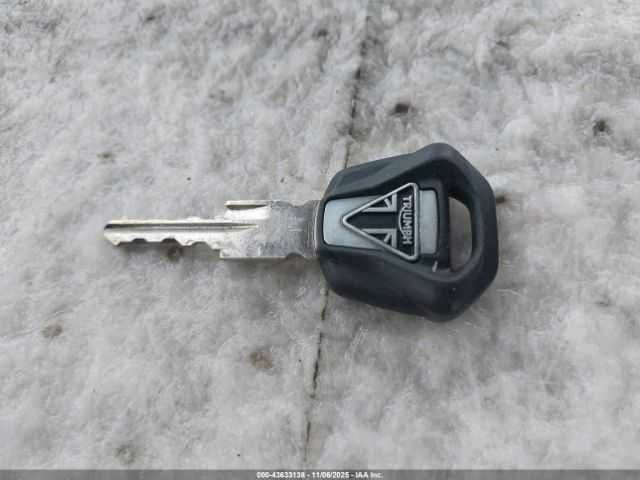 Тріумф Інша, об'ємом двигуна 0.9 л та пробігом 0 тис. км за 4000 $, фото 13 на Automoto.ua