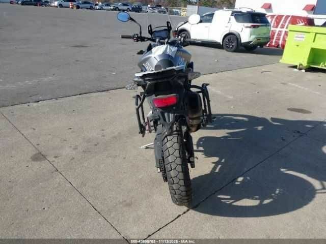 Триумф Другая, объемом двигателя 0.85 л и пробегом 0 тыс. км за 3200 $, фото 5 на Automoto.ua