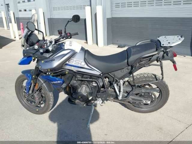 Триумф Другая, объемом двигателя 0.85 л и пробегом 0 тыс. км за 3200 $, фото 12 на Automoto.ua