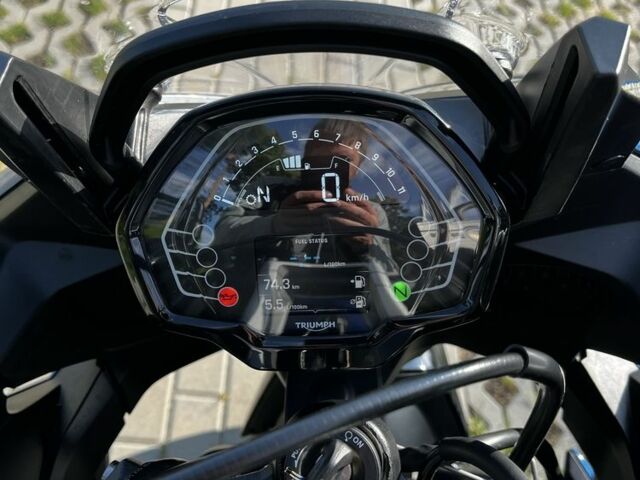 Триумф Другая, объемом двигателя 0 л и пробегом 0 тыс. км за 8999 $, фото 4 на Automoto.ua