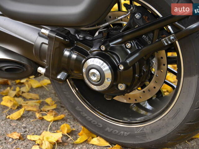 Сірий Тріумф Rocket 3, об'ємом двигуна 2.46 л та пробігом 2 тис. км за 31000 $, фото 7 на Automoto.ua