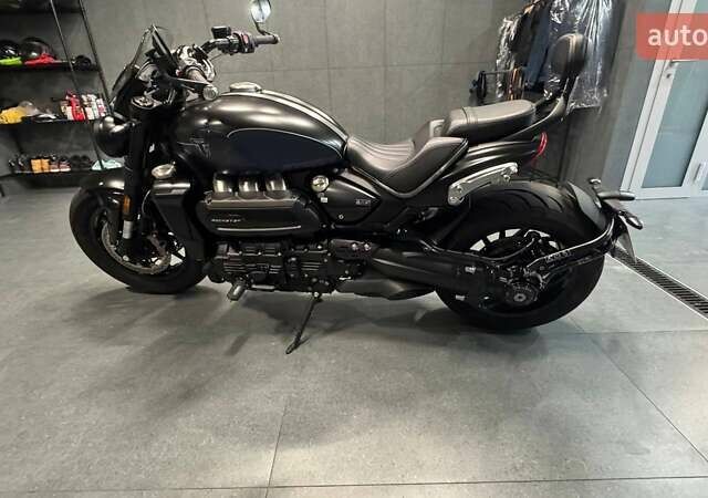 Чорний Тріумф Rocket 3 GT, об'ємом двигуна 0 л та пробігом 4 тис. км за 40203 $, фото 4 на Automoto.ua