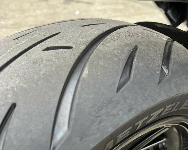 Черный Триумф Rocket III, объемом двигателя 0 л и пробегом 11 тыс. км за 28900 $, фото 4 на Automoto.ua