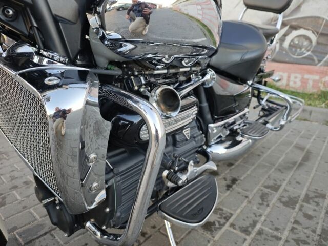 Триумф Rocket III, объемом двигателя 2.3 л и пробегом 0 тыс. км за 15000 $, фото 5 на Automoto.ua