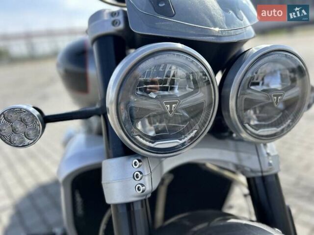 Триумф Rocket III, объемом двигателя 0 л и пробегом 20 тыс. км за 20500 $, фото 13 на Automoto.ua