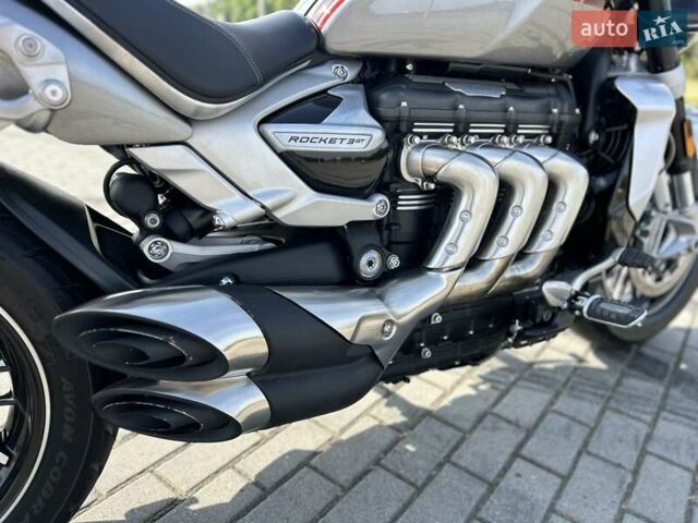 Триумф Rocket III, объемом двигателя 0 л и пробегом 20 тыс. км за 20500 $, фото 11 на Automoto.ua