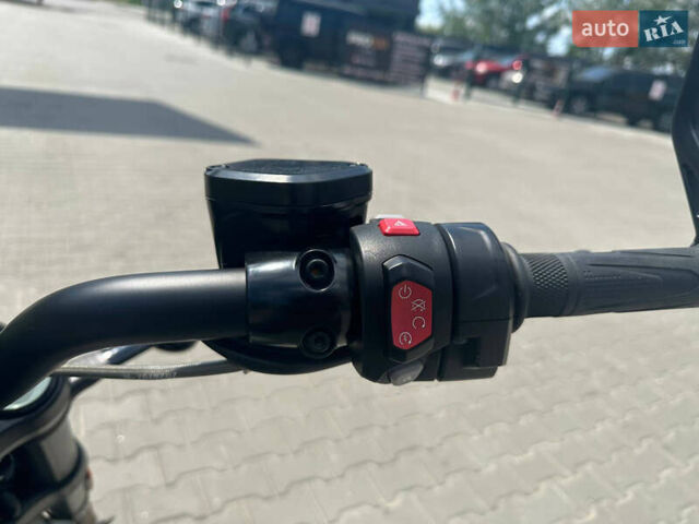 Триумф Rocket III, объемом двигателя 2.5 л и пробегом 5 тыс. км за 26500 $, фото 9 на Automoto.ua