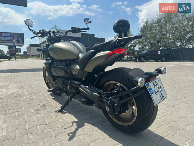 Триумф Rocket III, объемом двигателя 2.5 л и пробегом 5 тыс. км за 21999 $, фото 4 на Automoto.ua
