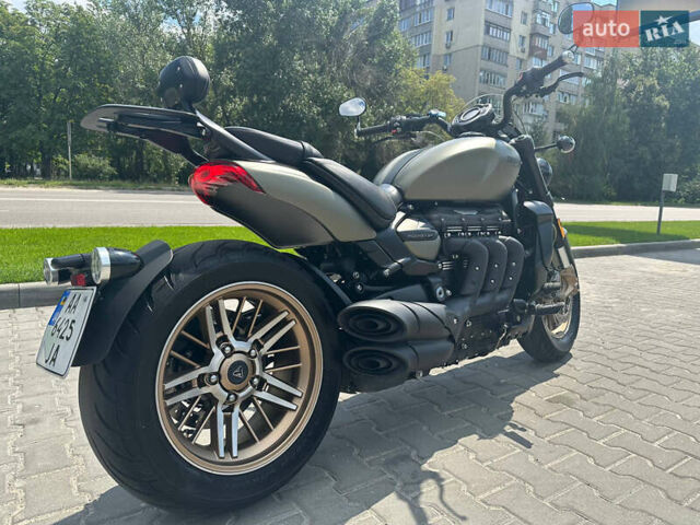 Триумф Rocket III, объемом двигателя 2.5 л и пробегом 5 тыс. км за 21999 $, фото 3 на Automoto.ua