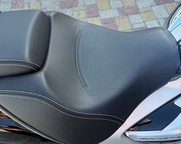 Тріумф Rocket III, об'ємом двигуна 0 л та пробігом 1 тис. км за 35005 $, фото 5 на Automoto.ua