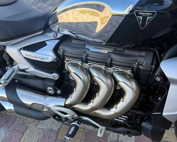 Тріумф Rocket III, об'ємом двигуна 0 л та пробігом 1 тис. км за 35005 $, фото 4 на Automoto.ua