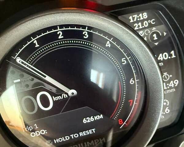 Тріумф Rocket III, об'ємом двигуна 0 л та пробігом 1 тис. км за 35005 $, фото 14 на Automoto.ua