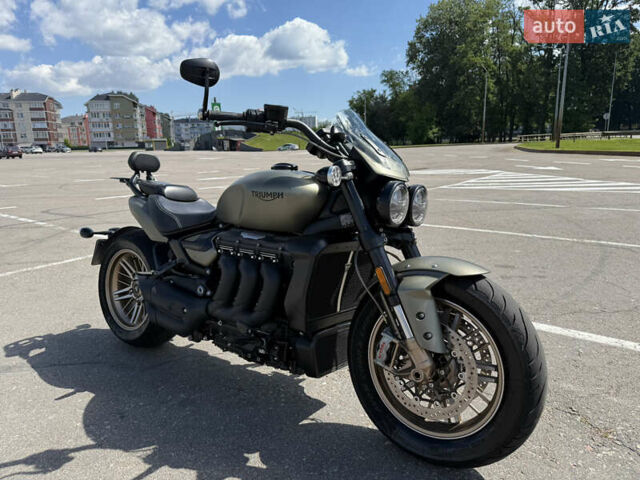 Зеленый Триумф Rocket III, объемом двигателя 2.5 л и пробегом 5 тыс. км за 24000 $, фото 3 на Automoto.ua