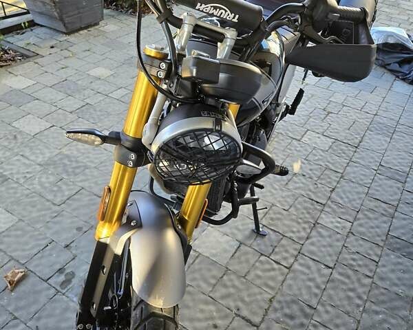 Черный Триумф Scrambler, объемом двигателя 0.4 л и пробегом 1 тыс. км за 8000 $, фото 1 на Automoto.ua