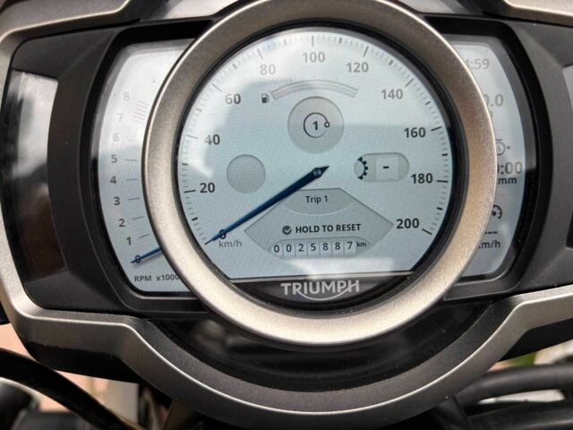 Триумф Scrambler, объемом двигателя 1.2 л и пробегом 0 тыс. км за 12900 $, фото 8 на Automoto.ua