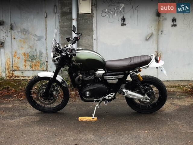 Зеленый Триумф Scrambler, объемом двигателя 1.2 л и пробегом 18 тыс. км за 11900 $, фото 10 на Automoto.ua